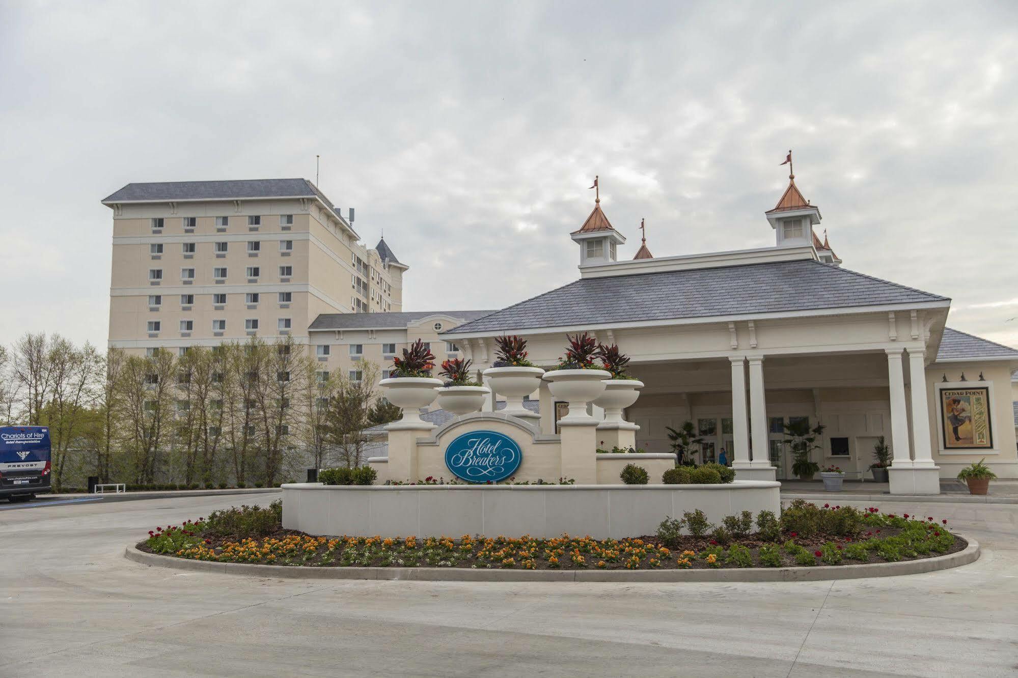 Cedar Point Hotel Breakers Sandusky Exterior foto