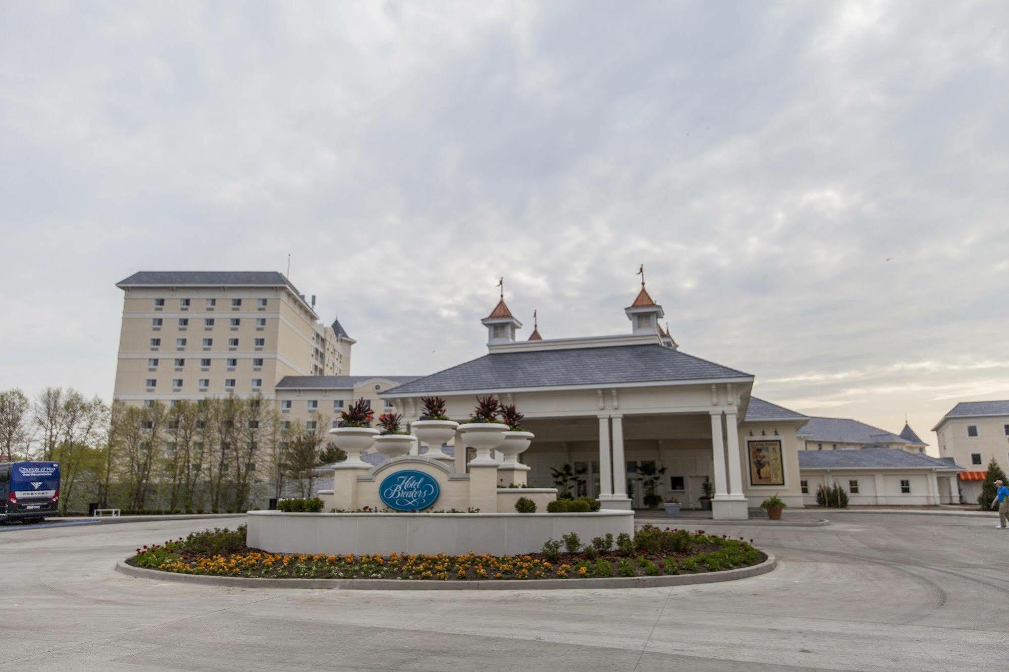 Cedar Point Hotel Breakers Sandusky Exterior foto